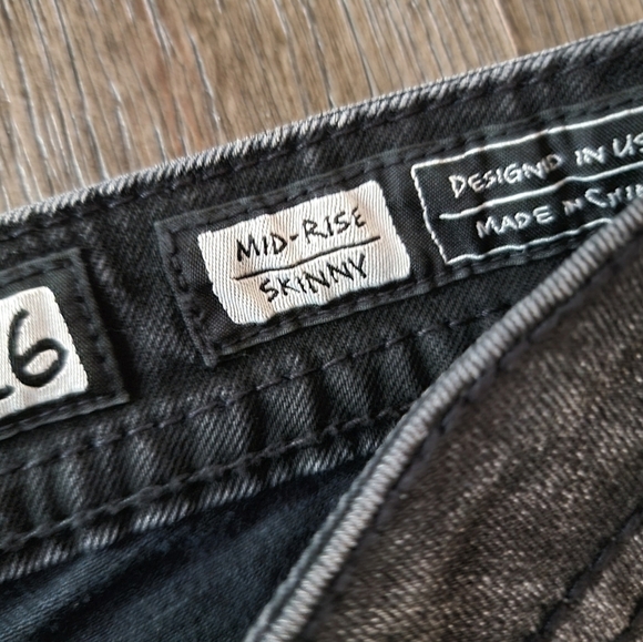 NWT Miss Me Mid Rise Skinny Jeans 26 - Picture 5 of 13
